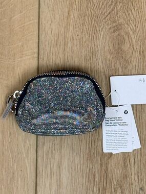 NWT Lululemon Everywhere Belt Bag Nano Glitter Dark Silver/Graphite Grey/Silver